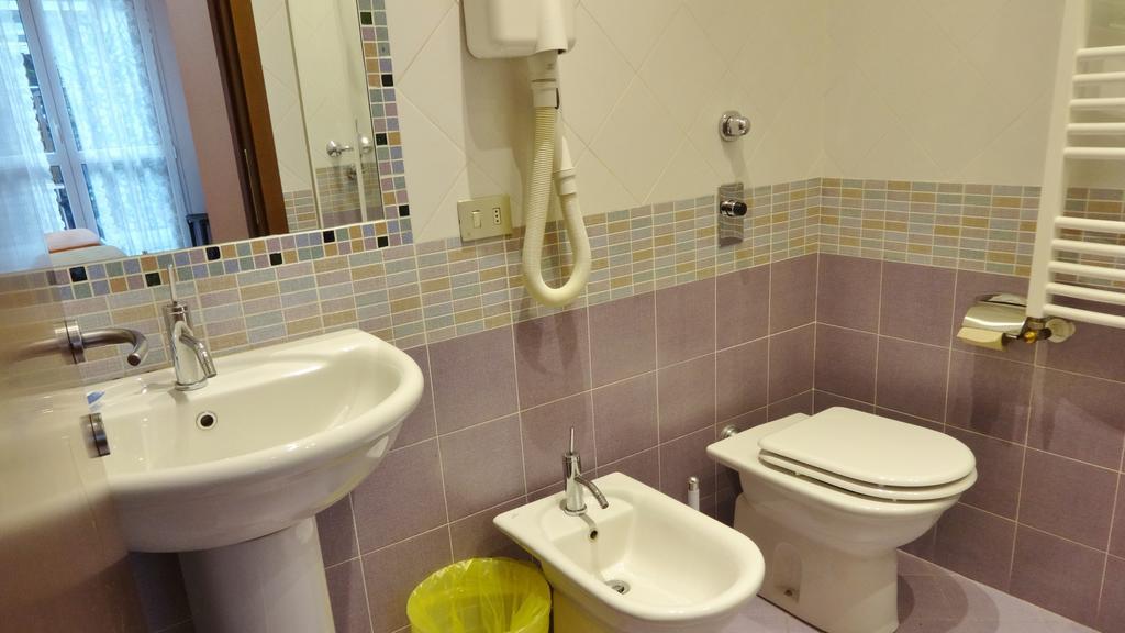 Lux Hotel Durante Mediolan Zewnętrze zdjęcie