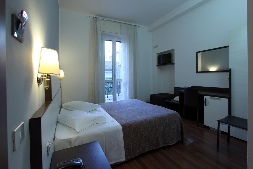 Lux Hotel Durante Mediolan Zewnętrze zdjęcie